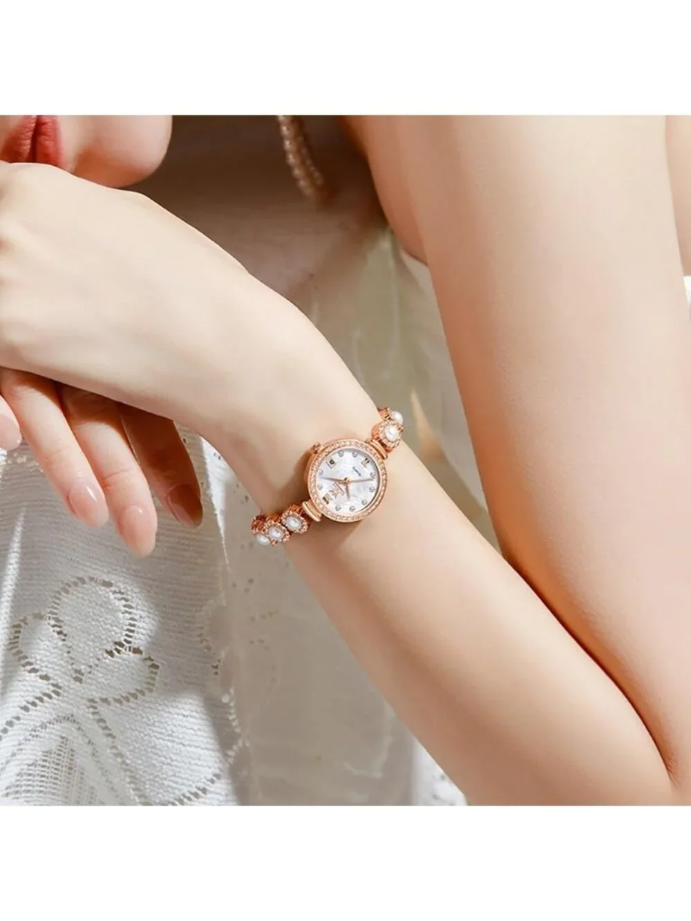 Women's Rose Gold Silver Analog Quartz Diamond Round Dial Pearl Bracelet Watch